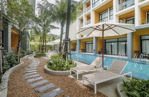 Sa Khu Apartment | Pool View Condo 2204 SEA HEAVEN Resort
