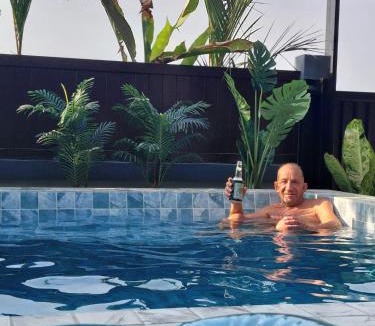 Pong House | Poolhaus Pattaya Pong