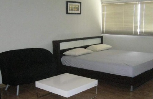 Ban Mai Hotel | Poppular Palace Don Mueang Bangkok