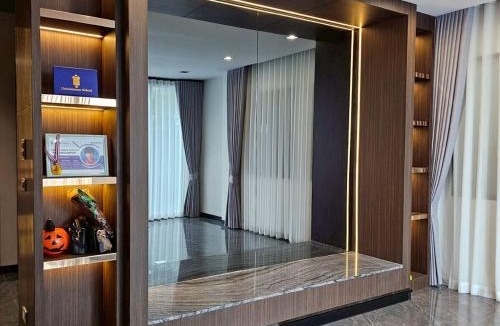 Samut Sakhon Villa | Premium Furnished Home and Free Driver 50 km Per day