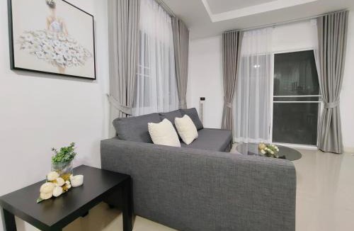 Nonthaburi House | Private Corner House Near Central Westgate