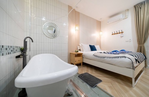 Nanai Road House | Private Patong pool villa 5BR