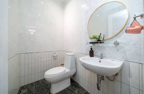 Nanai Road House | Private Patong pool villa 5BR