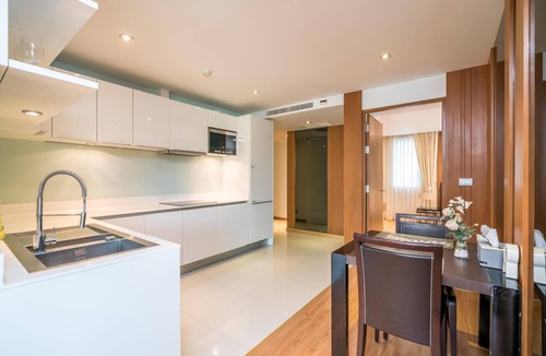 Patong Apartment | Private pool sea view apartment on Kalim bay