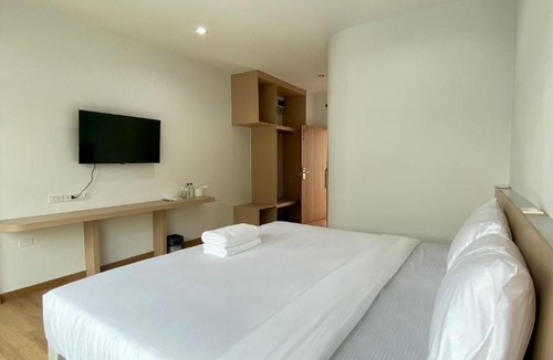 Ban Puek Hotel | PT Residence Chonburi