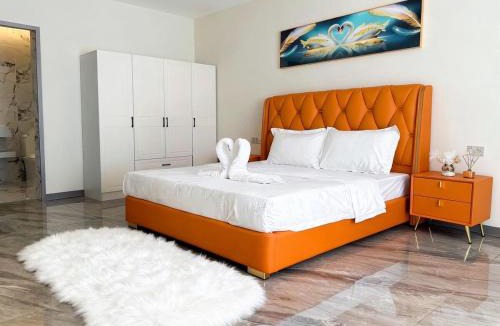 North Pattaya Villa | Q8-Luxury Pool Villa with Mahjong near Terminal 21