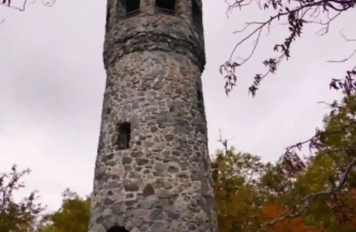 Pa Sang Apartment | Rapunzel's Tower with Swimming pool