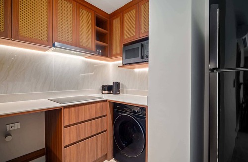 Bang Tao Condo | Reef Residences, Three-Bedroom 3302 3B Deluxe