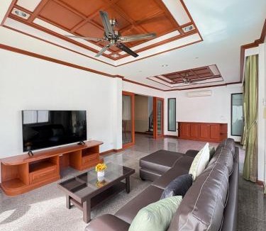 Nanai Road Villa | RisaVilla Phuket - 4BR Pool Villa near Patong Beach
