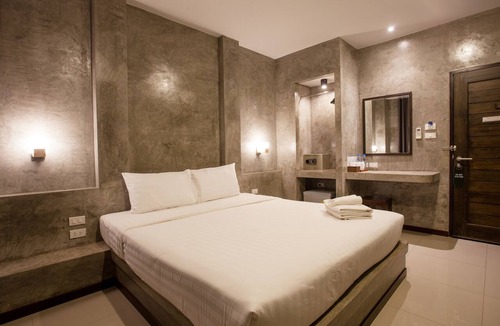 Talat Nuea Hotel | Ritsurin Boutique Hotel