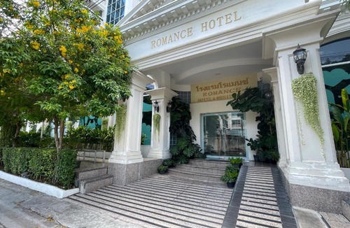 Phra Khanong Hotel | Romance Hotel Sukhumvit 97