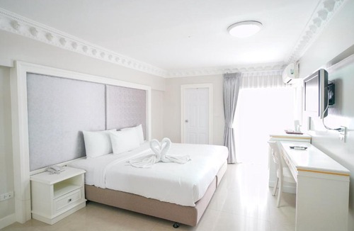 Phra Khanong Hotel | Romance Hotel Sukhumvit 97