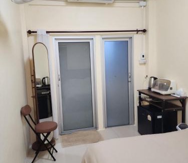 Bangkok Noi Apartment | Sabai Sabai Room 2