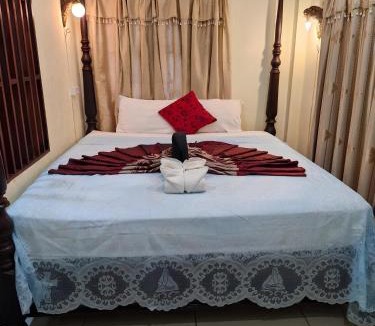 Luang Prabang Hotel | Sakura Wood House