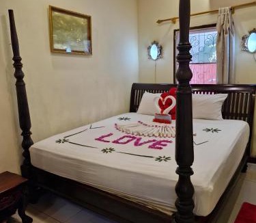 Luang Prabang Hotel | Sakura Wood House