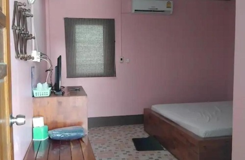 Buriram Hostel | Saran Resort room 4