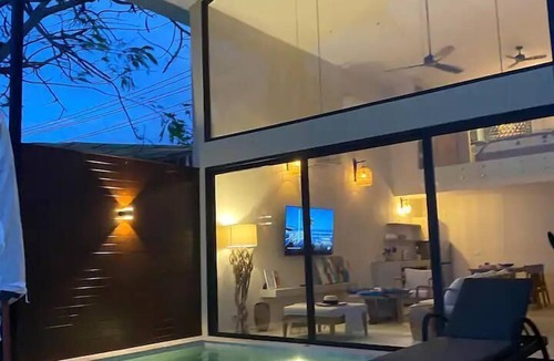 Bang Po Villa | Sarana villa, Modern Beachfront Paradise on the Sands of Bang Por, Koh Samui