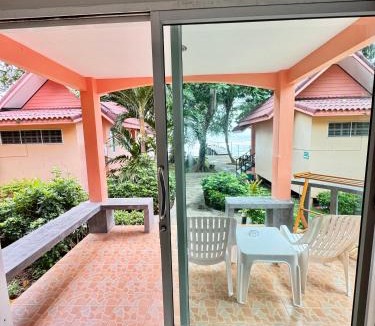 Bai Lan Hotel | Sea flower resort