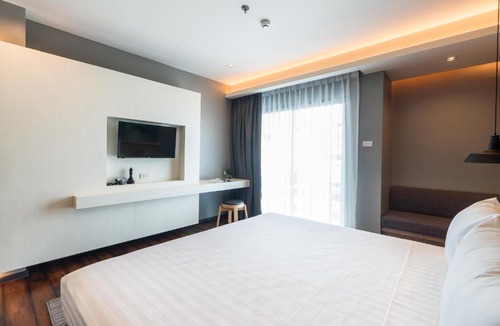 Pattaya Bay Hotel | Sea Me Spring Tree Hotel