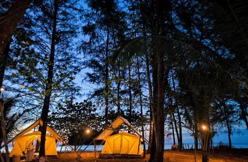 Khura Buri Other | Seafari ECO Beach Camp and cafe food and drinks Ko Phra Thong