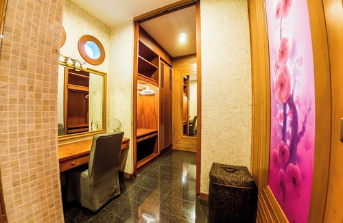 Kamala Bed & Breakfast | Serviced Luxury 9-17 Bedroom Pool Villa with Private Chef , Kamala Beach Phuket,