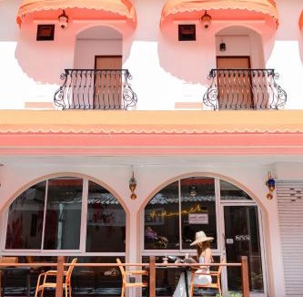 Rayong Hotel | Sidewalk Boutique Hotel