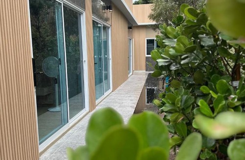 Saen Suk Hotel | Silver Oak Bangsaen- Adult Hotel