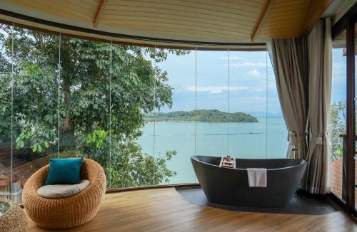 Siray Hotel | Sinae Phuket - SHA Extra Plus