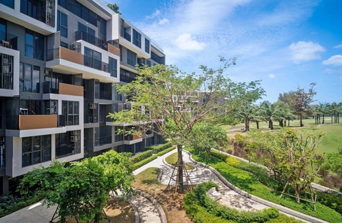 Laguna Condo | Skypark Aurora, One Bedroom 3308 1Bx Deluxe