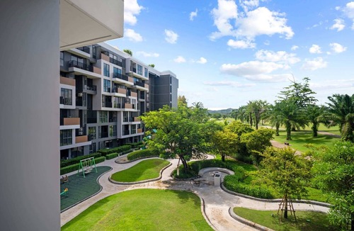 Laguna Condo | Skypark Aurora, One Bedroom 2312 1B Deluxe