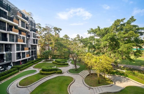 Laguna Condo | Skypark Aurora, Studio 1311 1A Deluxe
