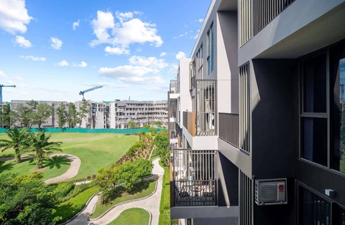 Laguna Condo | Skypark Aurora, Studio 2706 1A Premium