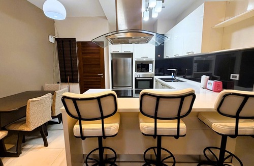 Na Kluea Apartment | Spacious 1-Bedroom Condo with Large Balcony at Baan Suan Lalana