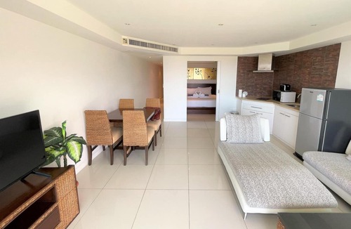Kata Apartment | Spacious 2br sea view apartment at Kata Ocean View