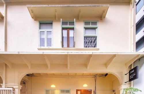 Si Phraya House | Spacious Heritage House Prime Location Family Stay