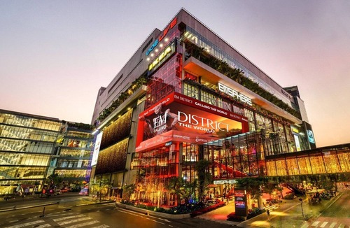 Bangkok Central Business District Condo | Spacious Luxury Condo: Rooftop pool, Gym & Garden @ BTS Phrom Phong