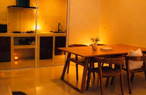 Bang Phli House | Spacious 3-Bedroom House with Shared Pool near Mega Bangna