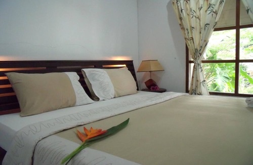 Hat Chao Samran Hotel | Squid Resort