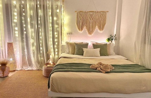 Hin Hong House | Srithanu Boho Home King Bed