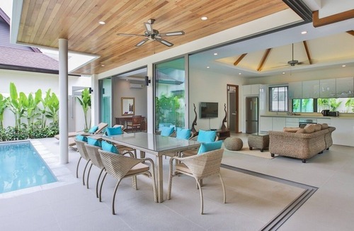 Rawai Villa | Stunning Rawai Beach Villa Villa with 4 bedrooms and swimming pool