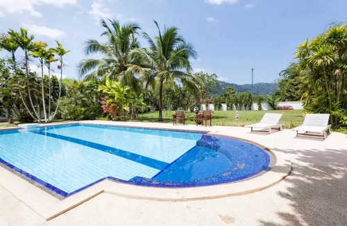 Pa Klok Villa | Stunning Thai Villa with Private Pool & Large Garden
