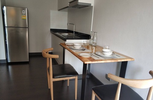 Chang Phueak Apartment | Stylish, modern and comfy condo opposite Maya Mall in Nimman area