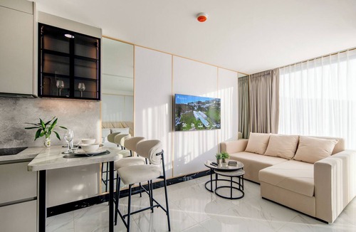 Cherngtalay Hotel | Stylish studio 500 m from Bang Tao Beach and pool