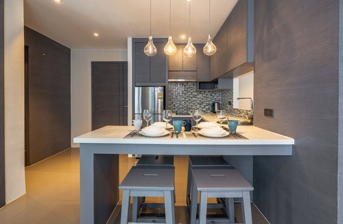 Kamala Apartment | Suite Nova 2BR|Rooftop Pool & Gym| Citygate Kamala