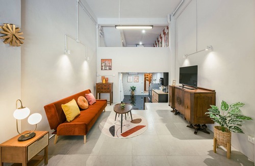 Phra Khanong House | Sukhumvit entire house- 2 mins walk from skytrain