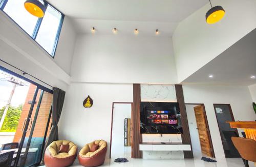 Taling Ngam House | Sunny Petite Villa Close to Beach