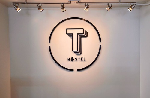 Samsen Nai Hostel | T Hostel at Victory Monument