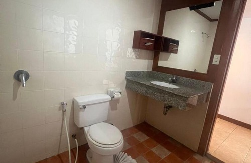 Nanai Road House | Talya Patong Hotel
