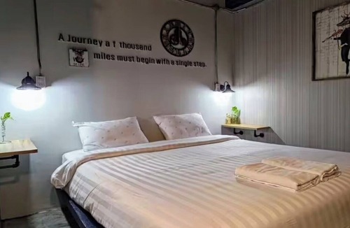 Hai Ya Hotel | TANWA HOUSE HOTEL