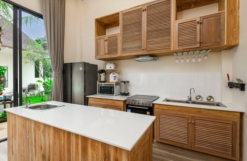Talat Nuea Villa | Taraburi's Finest: Brand New Build Poolside Bliss!